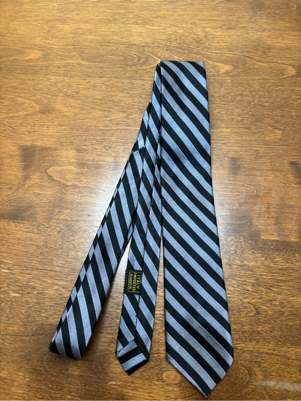 Striped Black & Silver Men's Silk Tie - Unknown Brand